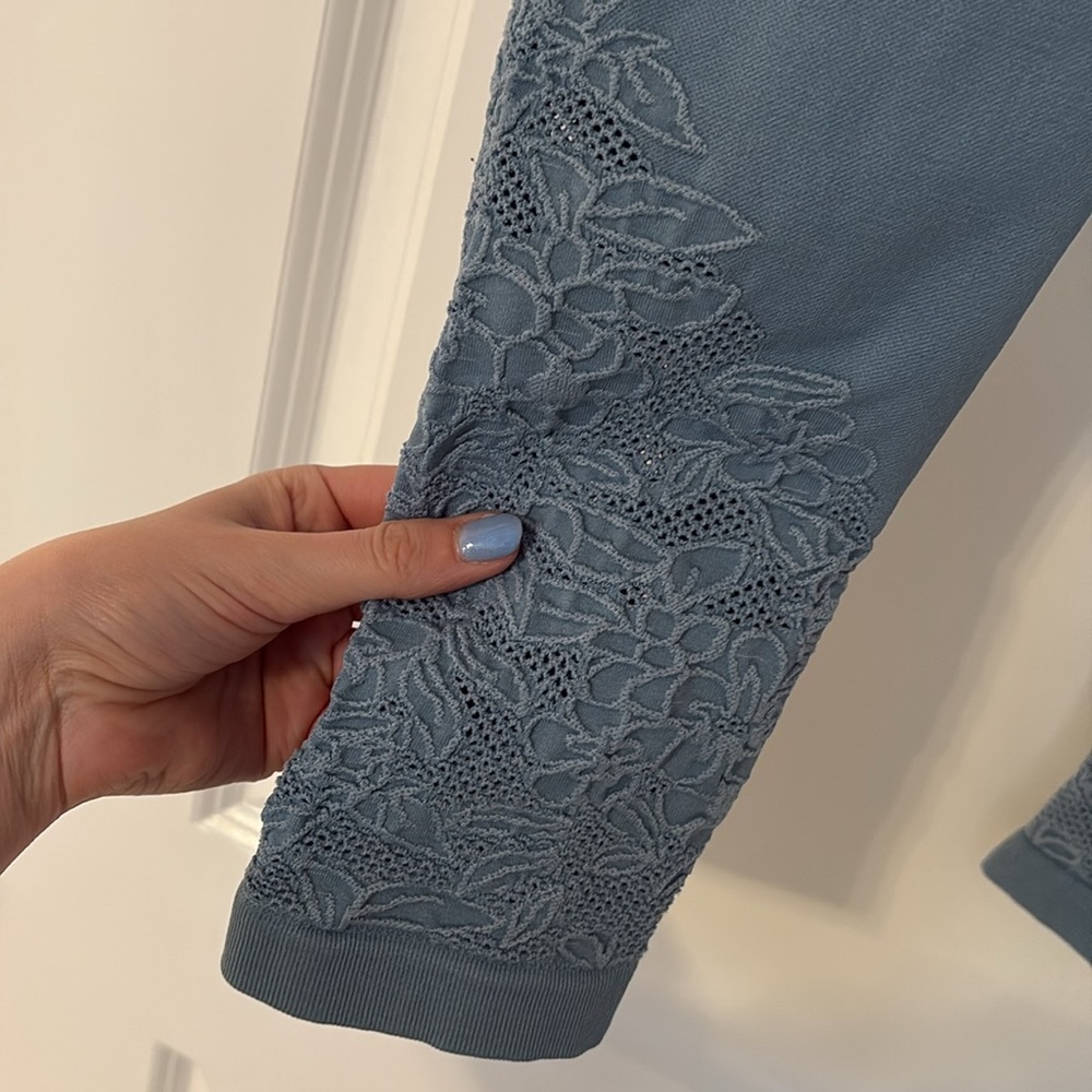 Fabletics Legging - image 5